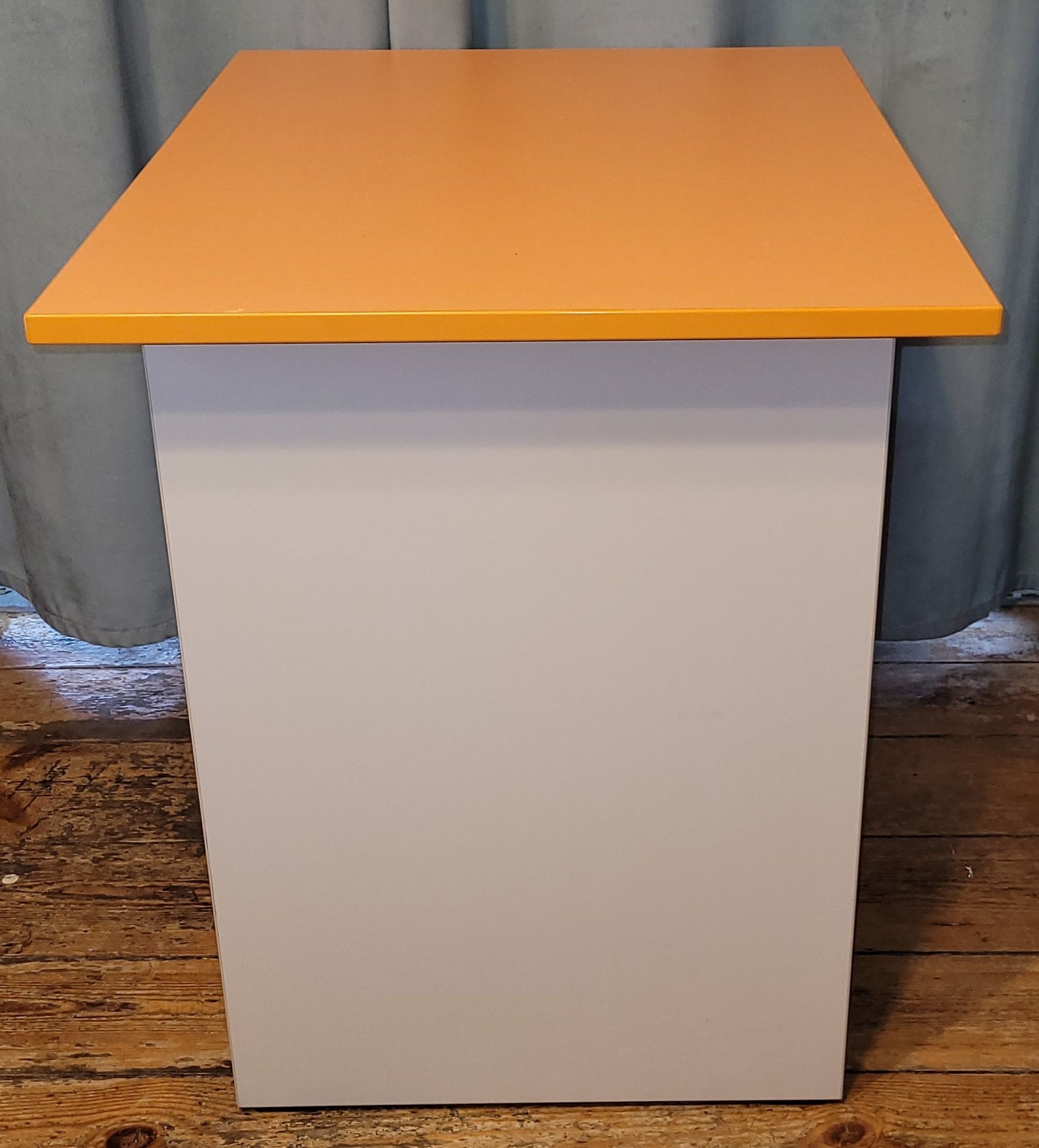 Stolik biurko ława 70x55 wys 65cm