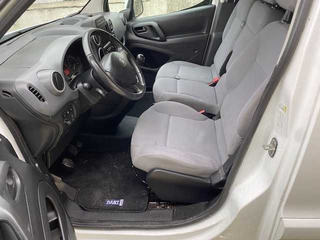 Peugeot Partner 1.6 diesel 143000Kms - com IVA dedutível.
