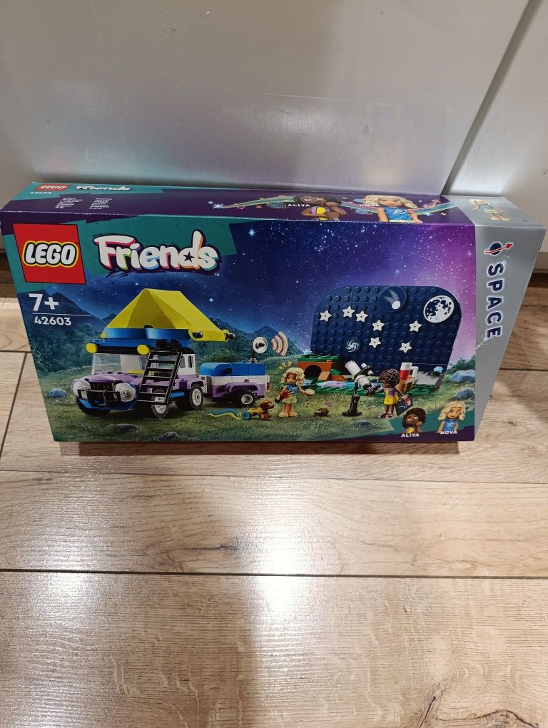 LEGO Friends 42603 Kamper z mobilnym obserwatorium gwiazd