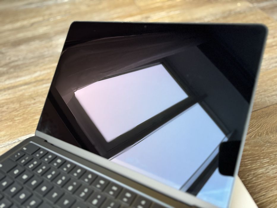 MacBook Air M2 2022 рік 8Gb SSD250