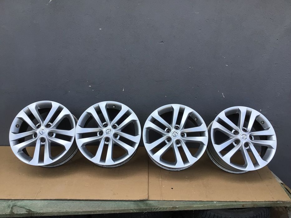 Felgi aluminiowe 4szt Nissan Juke F15 17x7J et47 5x114.3 z czujnikami
