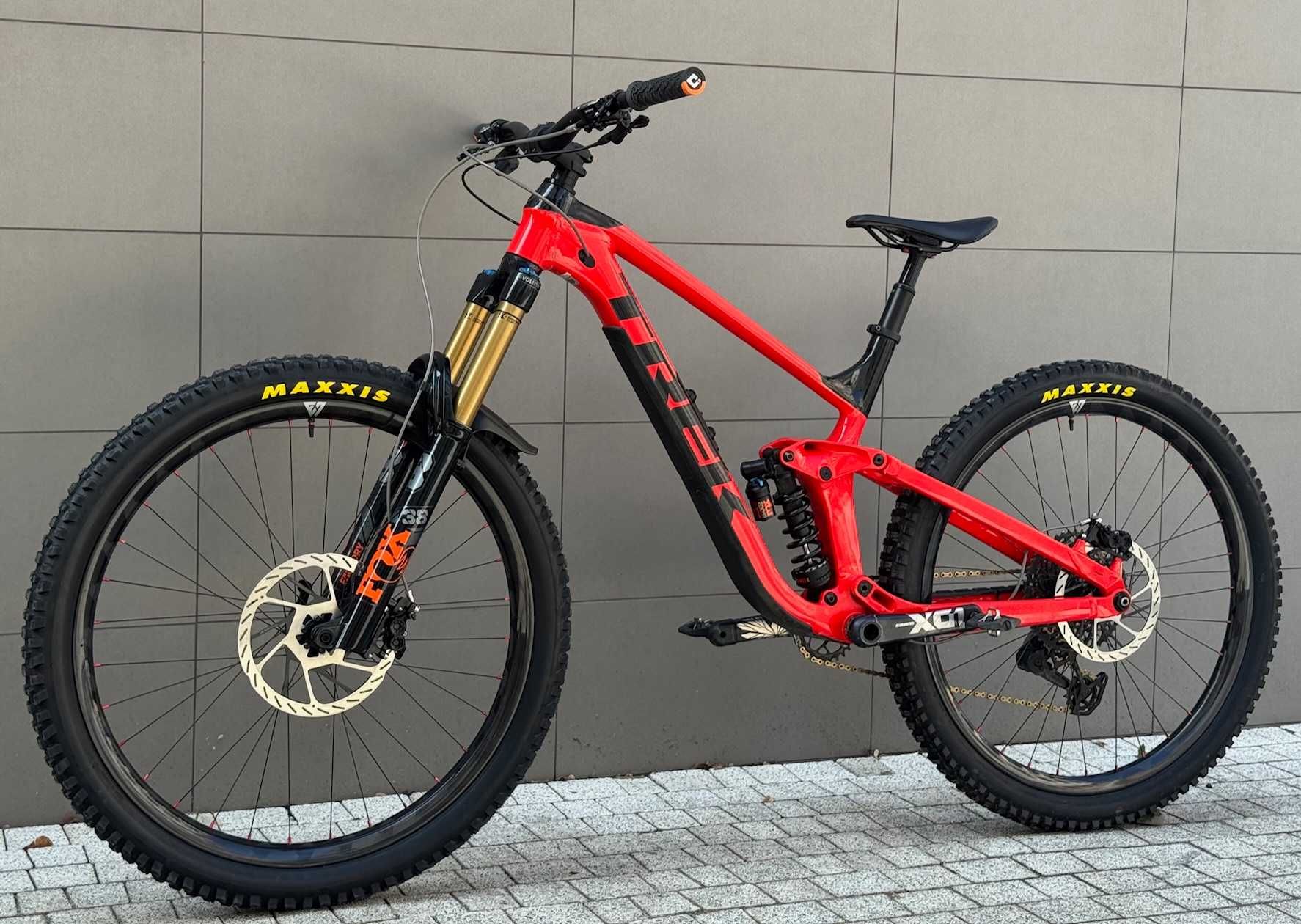 Trek Slash | 2021 | Custom Project | Gen5 | i9 Hydra | Carbon | 29''