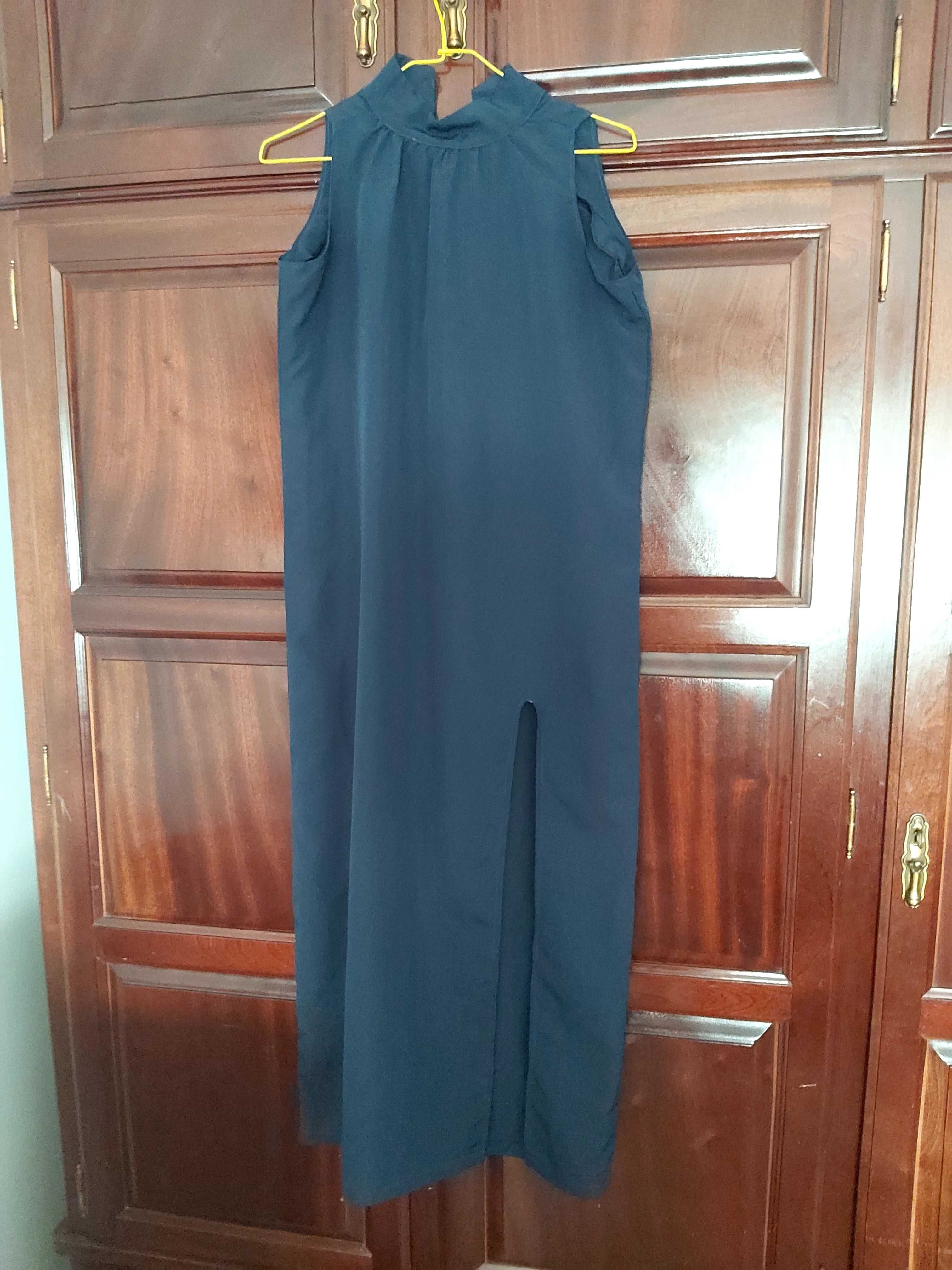 Vestido azul escuro com racha como novo
