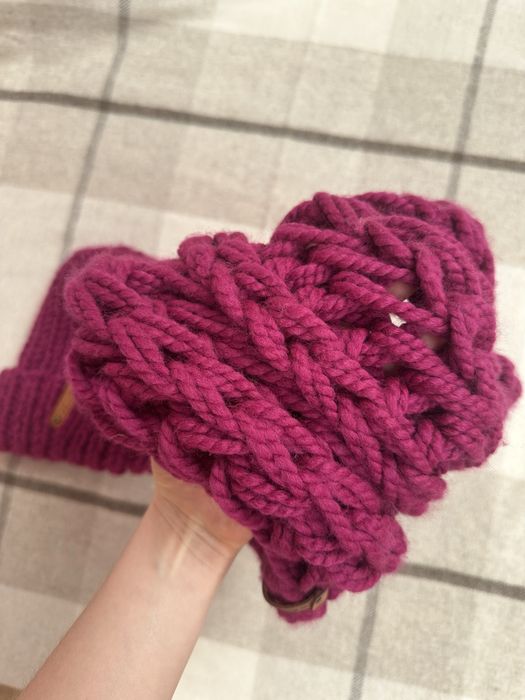 Комплект шапка + шарф від українського бренду Knittogolic