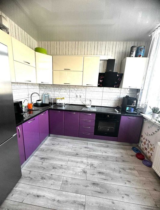 Продається 2-х кім квартира