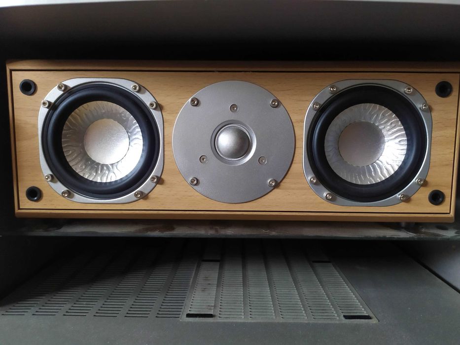 комплект колонок 5 шт Universe Denmark акустика.