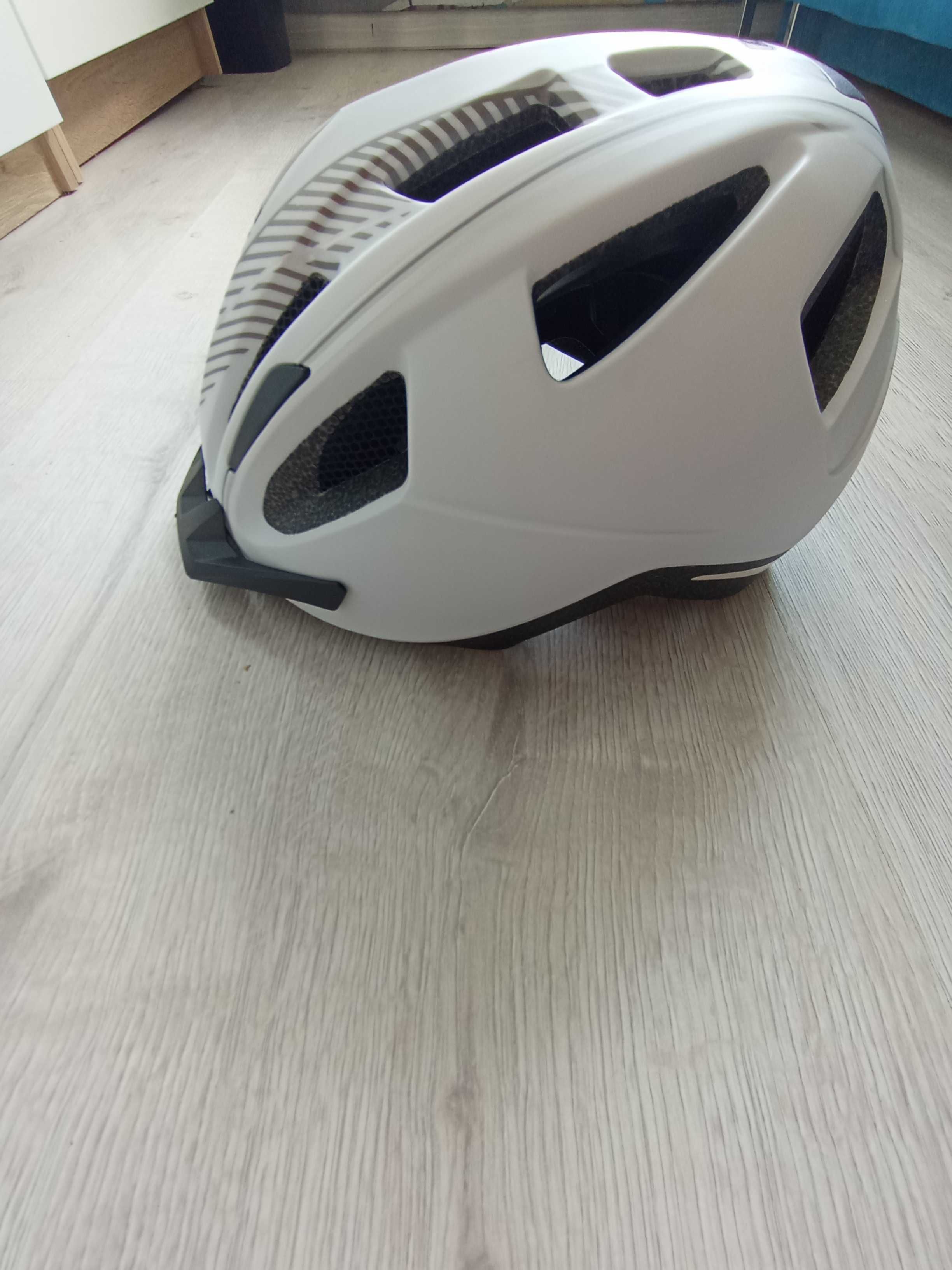 Kask rowerowy nowy