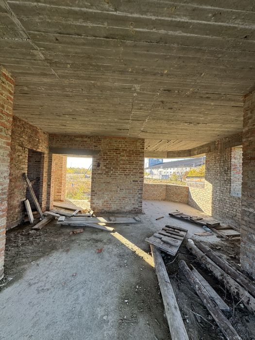 Якісний будинок у Брошнів-Осаді