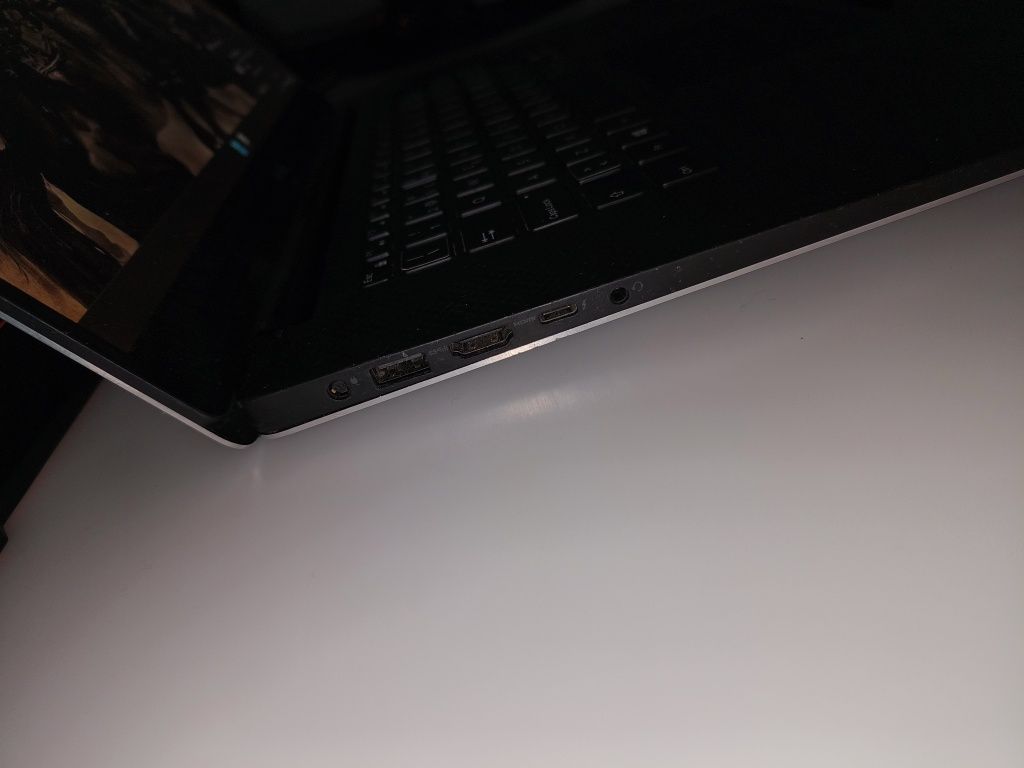 Dell Precision 5530