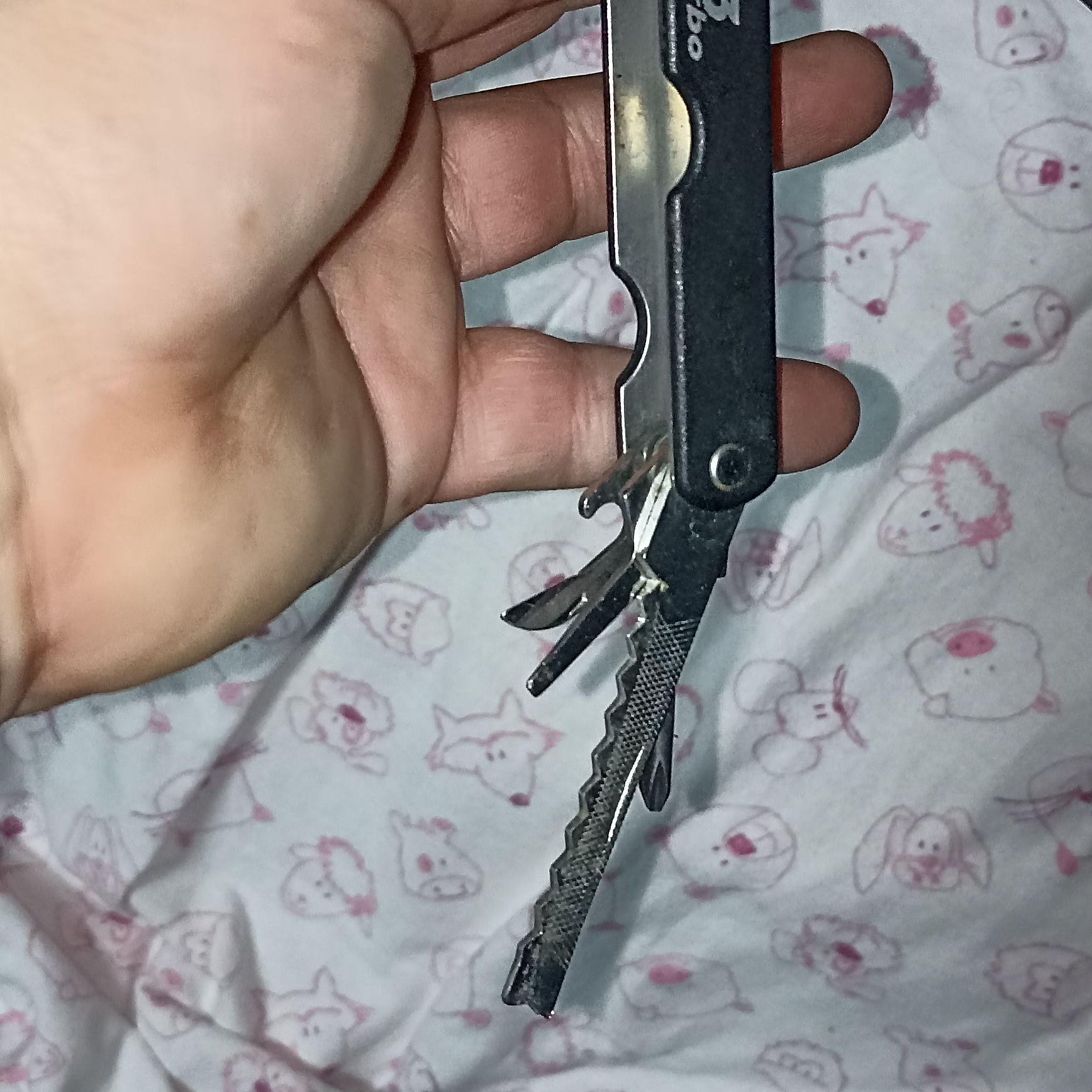 Alicate com vários acessórios da Gillette Mach3 Turbo