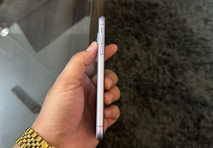 iPhone 11 novo sem riscos