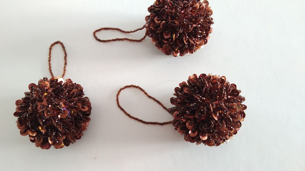 Bolas de enfeitar castanhas