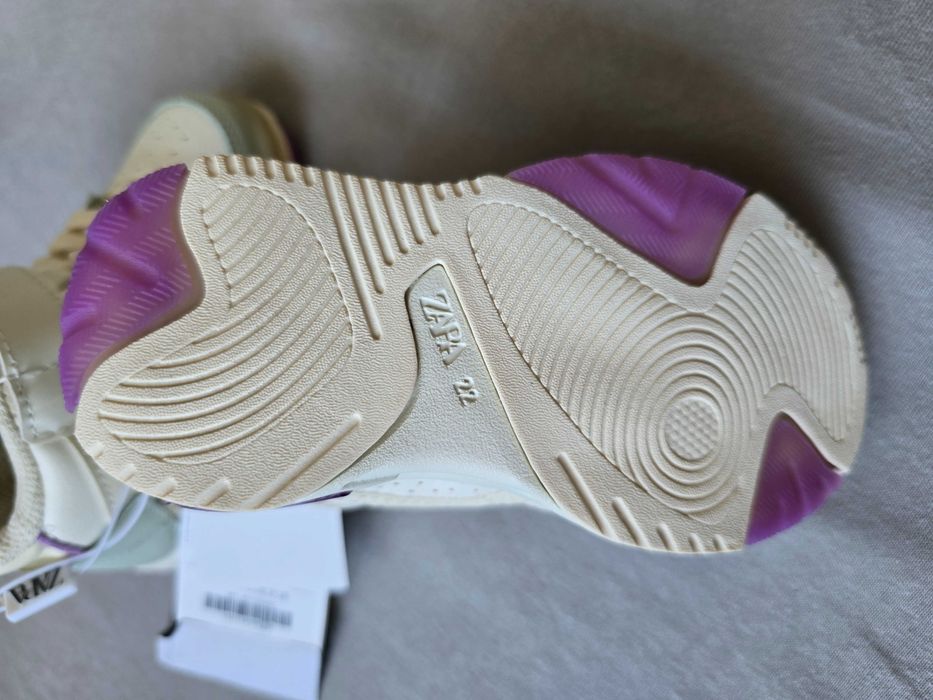 Sneakersy Zara Nowe r.22