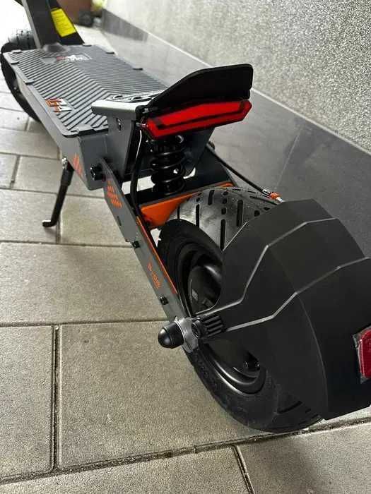 Електросамокат Segway Ninebot MAX G3, Электросамокат, На колесах, Б3