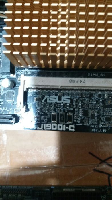 Материнська плата Asus J1900I-C