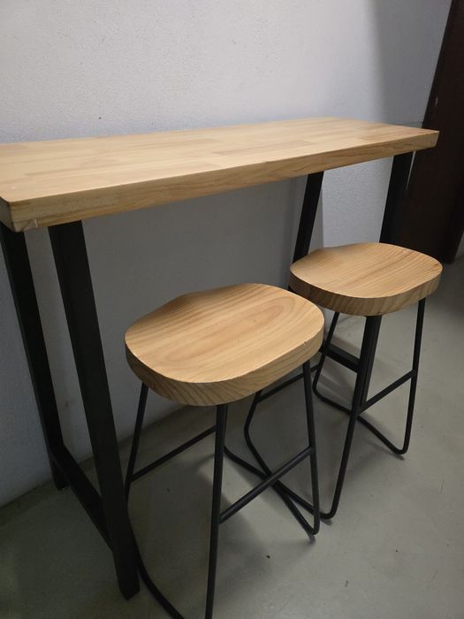 Mesa alta para cozinha