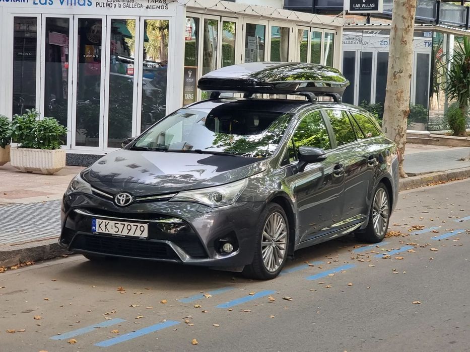 Toyota Avensis Toyota Avensis 1.8+gaz automat. cesja leasingu
