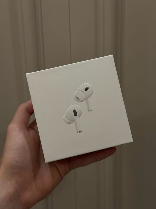 AirPods Pro 2 LUX — навушники з шумопоглинанням, дотиком,комплектація