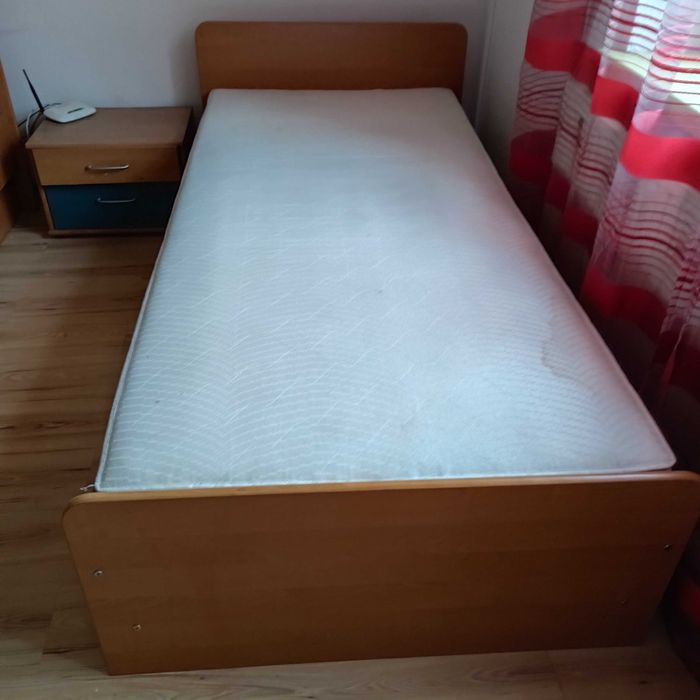 Sprzedam duże łóżko