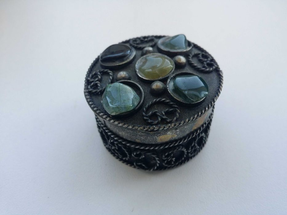 Caixa miniatura decorativa