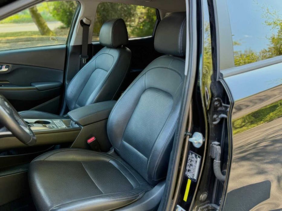 Hyundai Kona      2022