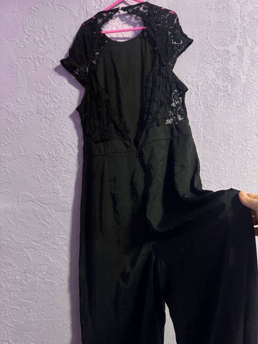 Комбінезон жіночій