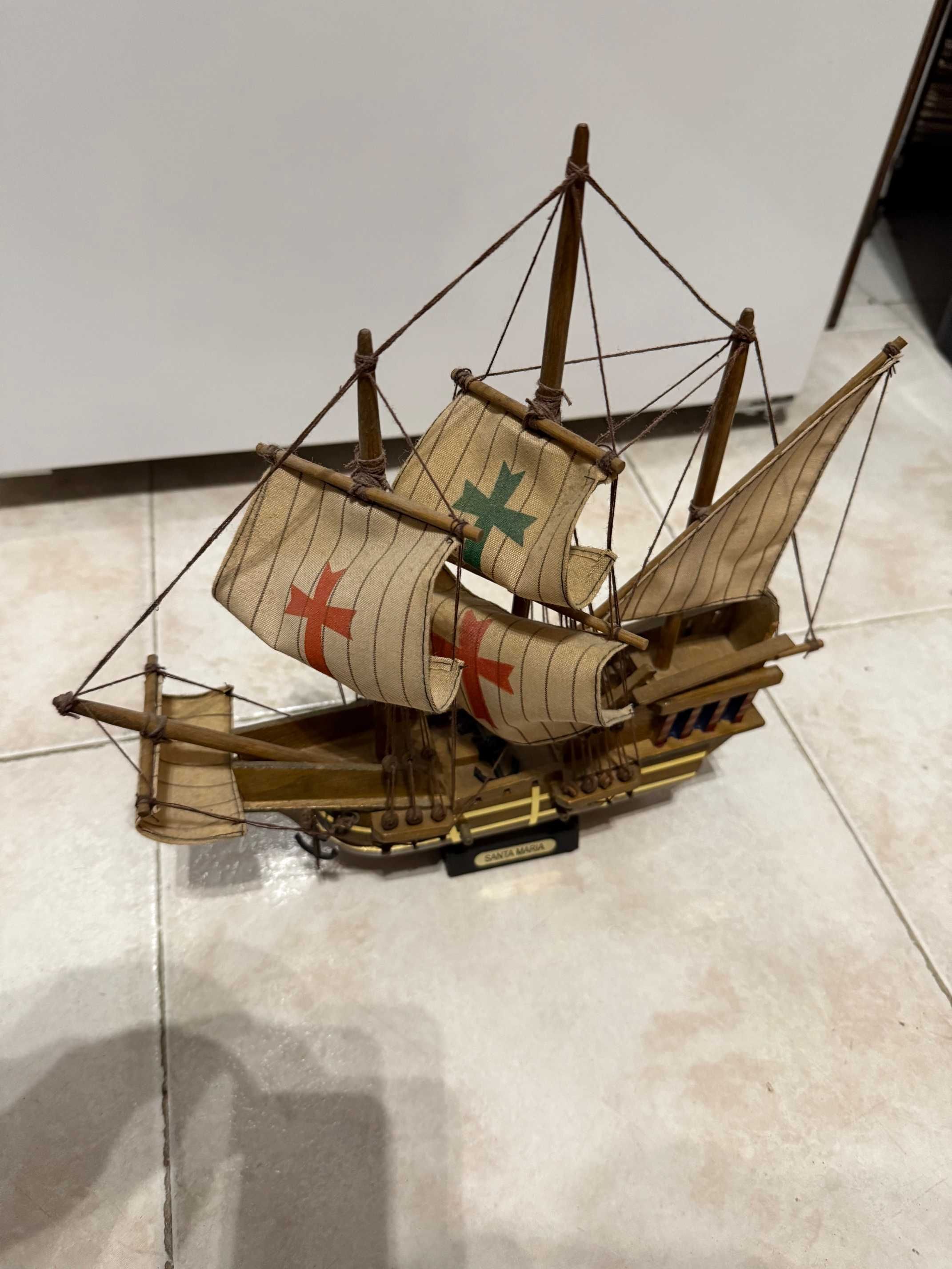 Barco em miniatura (vintage)