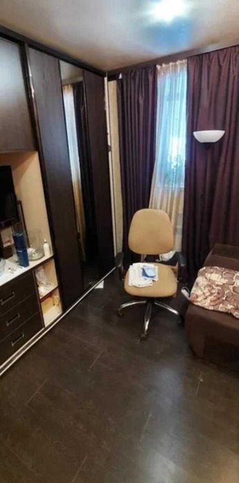 Продам 3 к. кв з кап. ремонтом Баварія (Бавария)