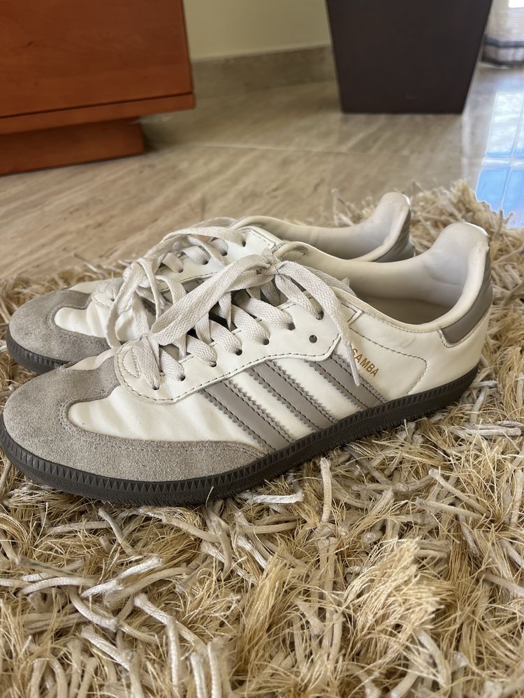 tenis samba og cinza