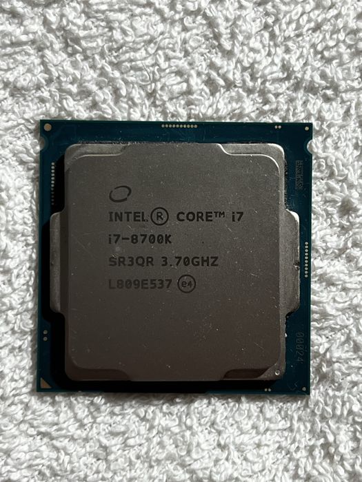 Процессор Intel Core i7-8700K, 3,7GHz, Soket 1151, DDR4