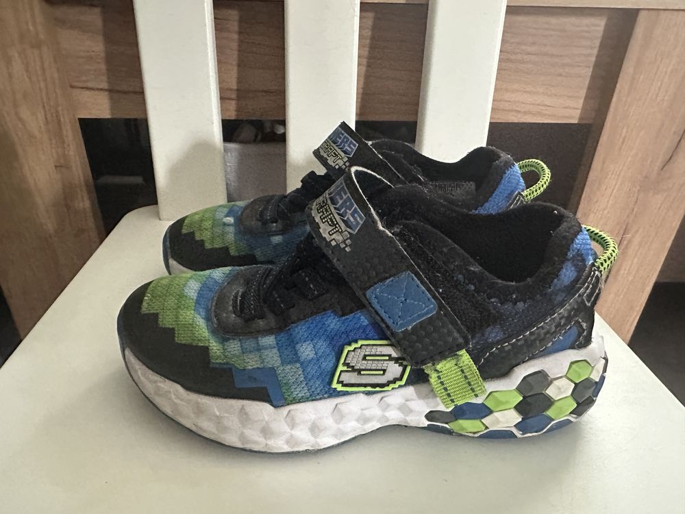 Кросівки Skechers