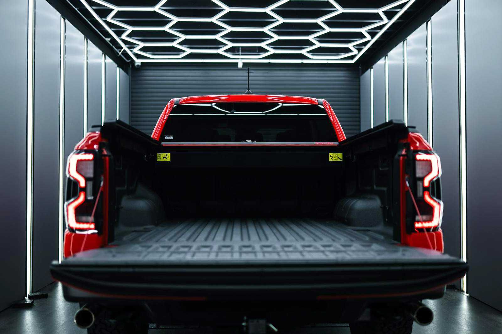 Roleta Aluminiowa Ford Ranger Zabudowa Pick-Up Hardtop Elektryczna