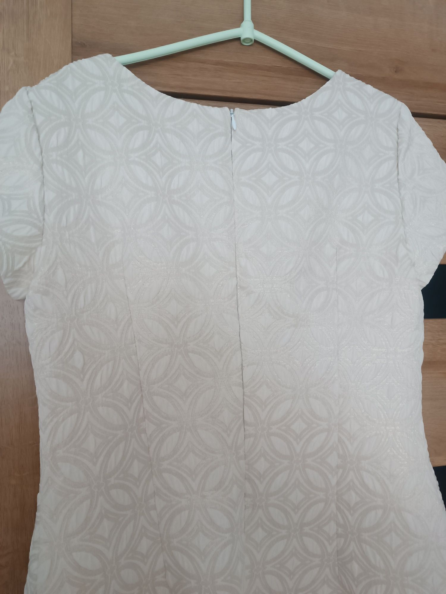 Sukienka elegancka Agata re r. 42