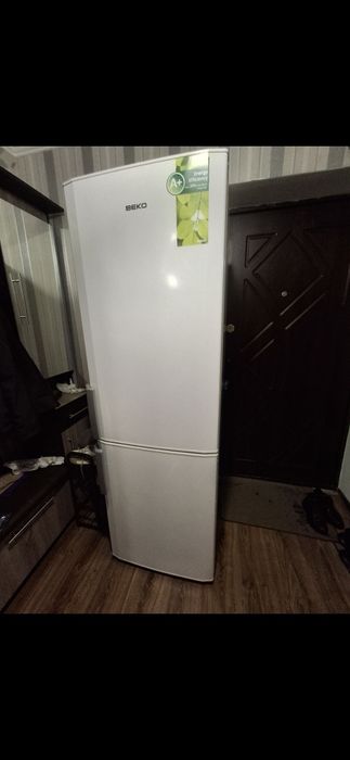 Холодильник б/у, в гарному стані