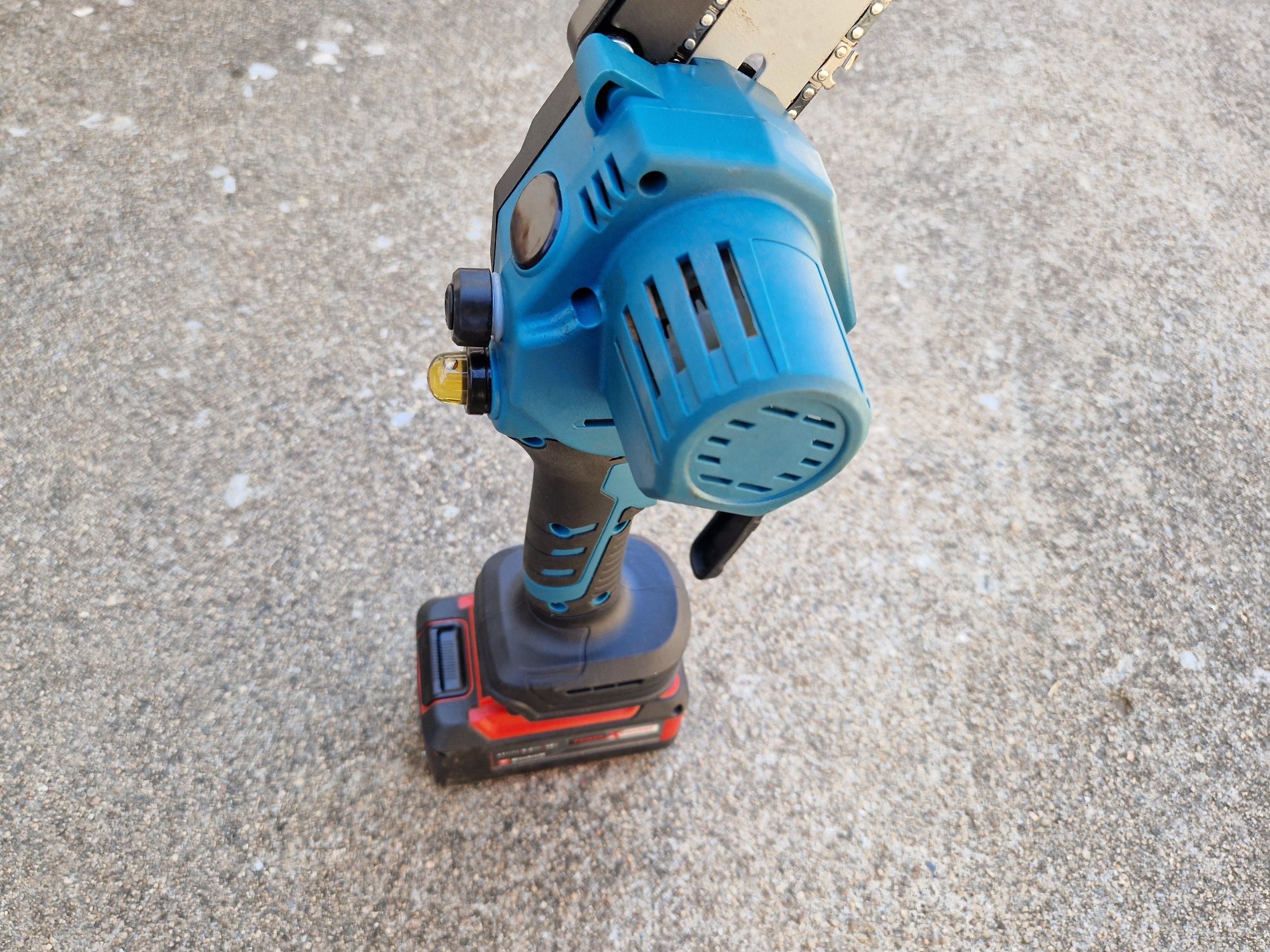 Mini eletrosserra 20V