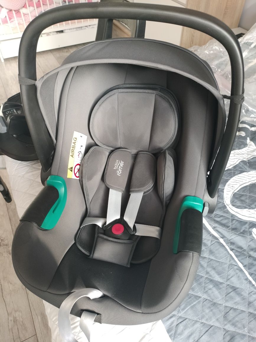 Nosidełko + baza obrotowa Britax romer