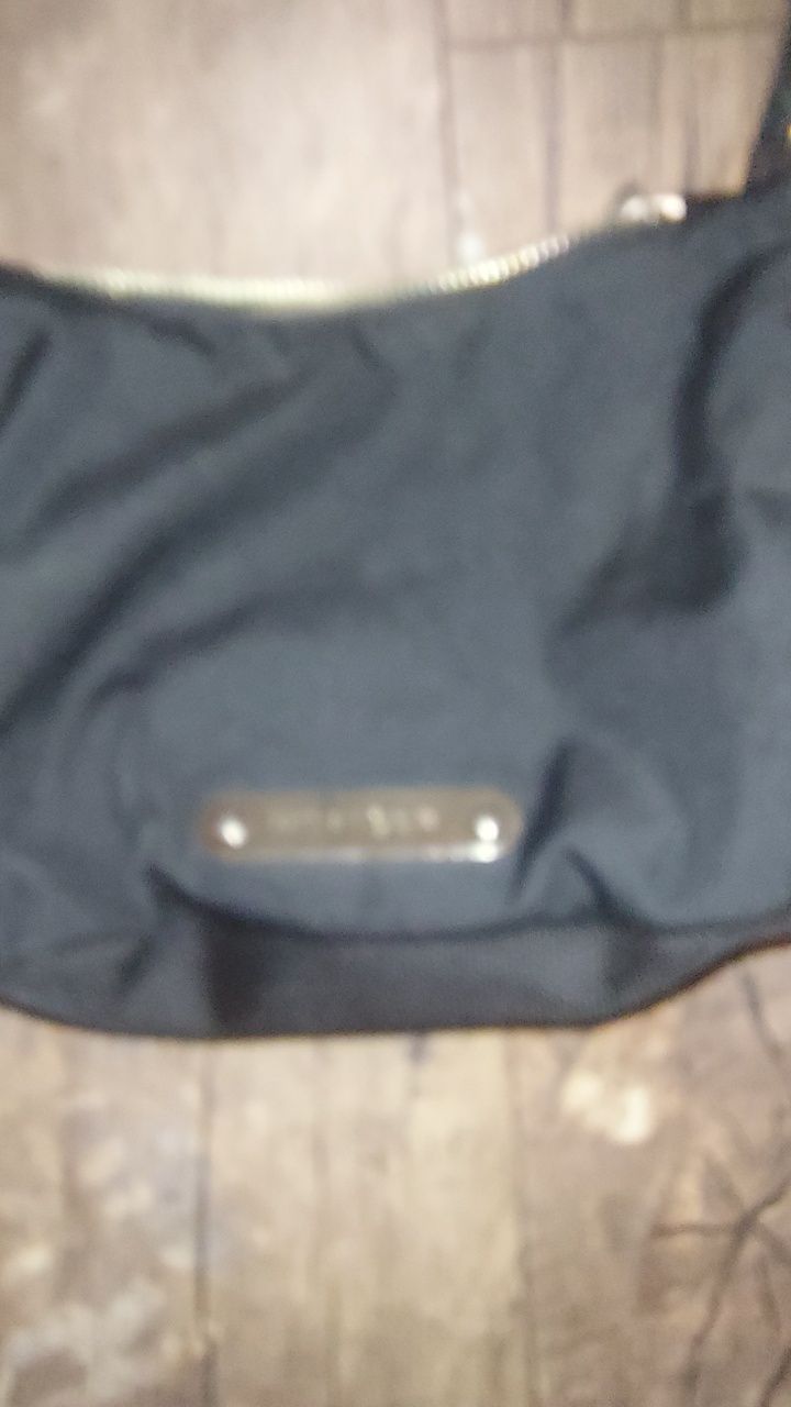 Sprzedam torebkę Hilfiger
