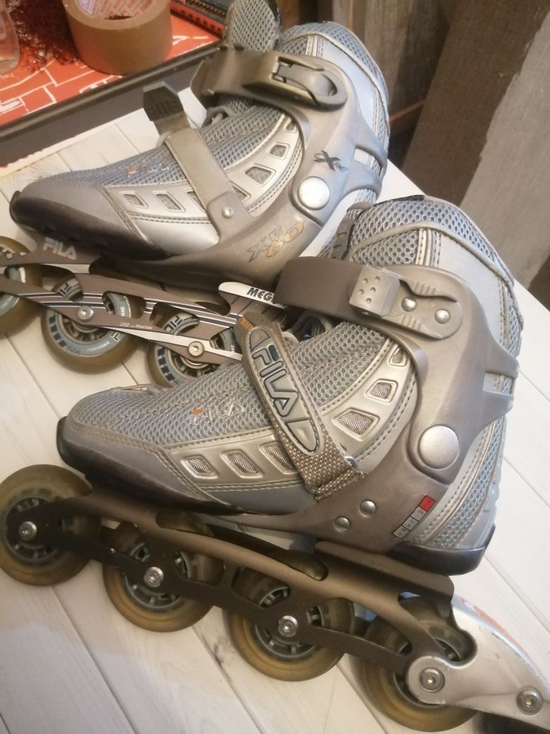 Patins em linha da Fila