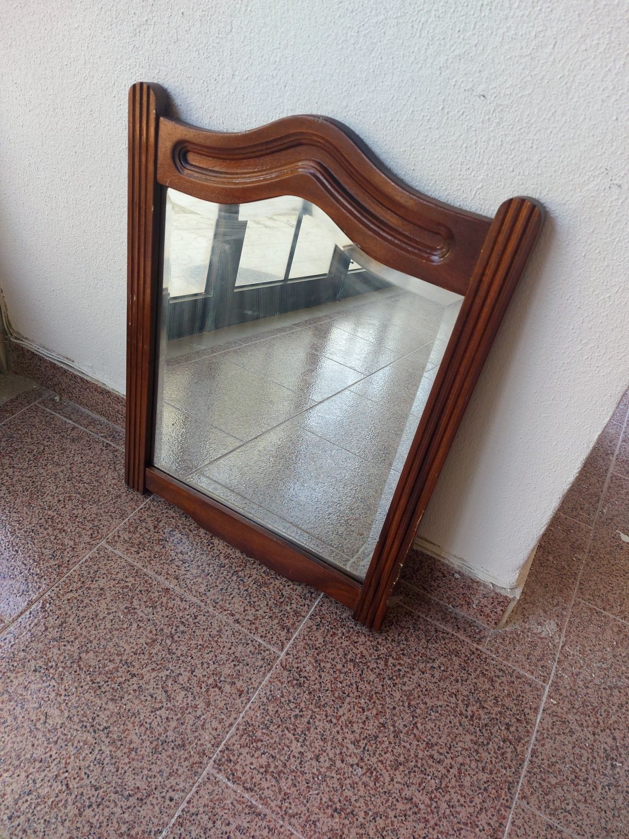 Vendo espelho mogno