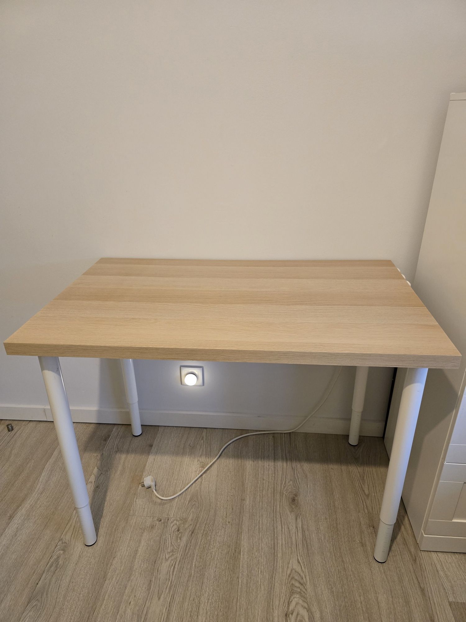 Secretária Ikea em ótimo estado
