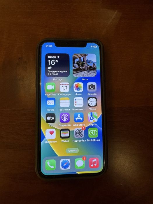 iPhone X на 64 гб