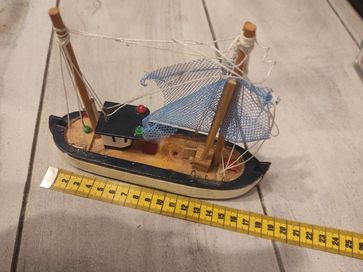 Model statku rybackiego