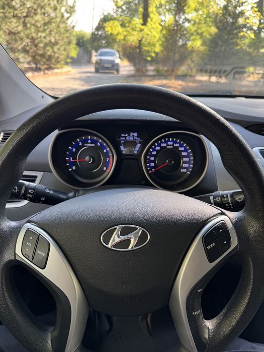 Hyundai Elantra 1,6