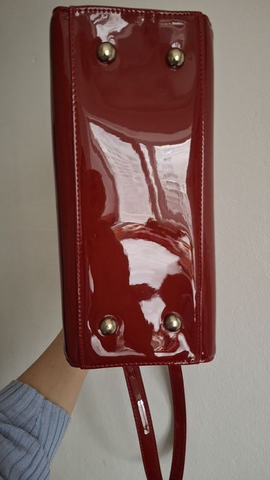 Стильна сумка темно-червоного кольору