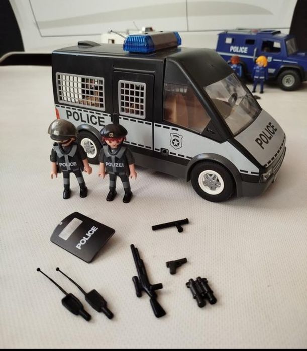 Playmobil. Полицейские наборы, машины инкассации, самолёт, мотоциклы.