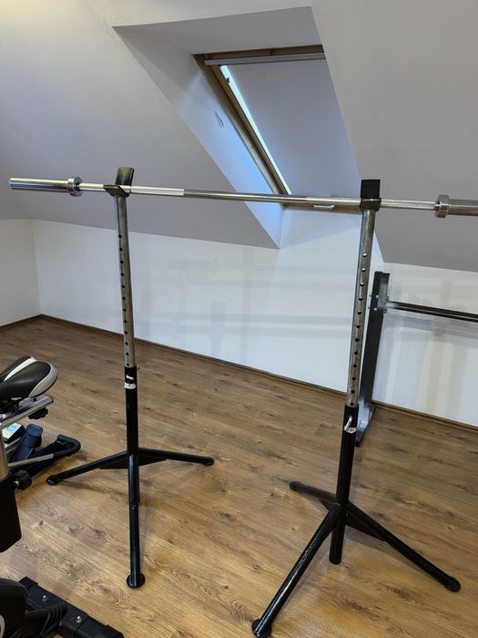 Stojaki pod sztange na silownie