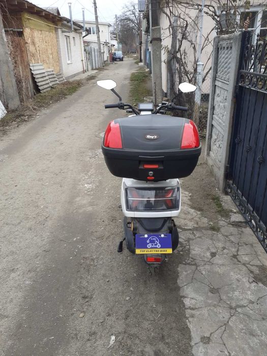 Электроскутер KJG