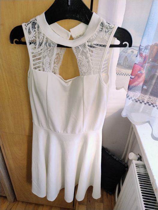 Sukienka biała ślubna