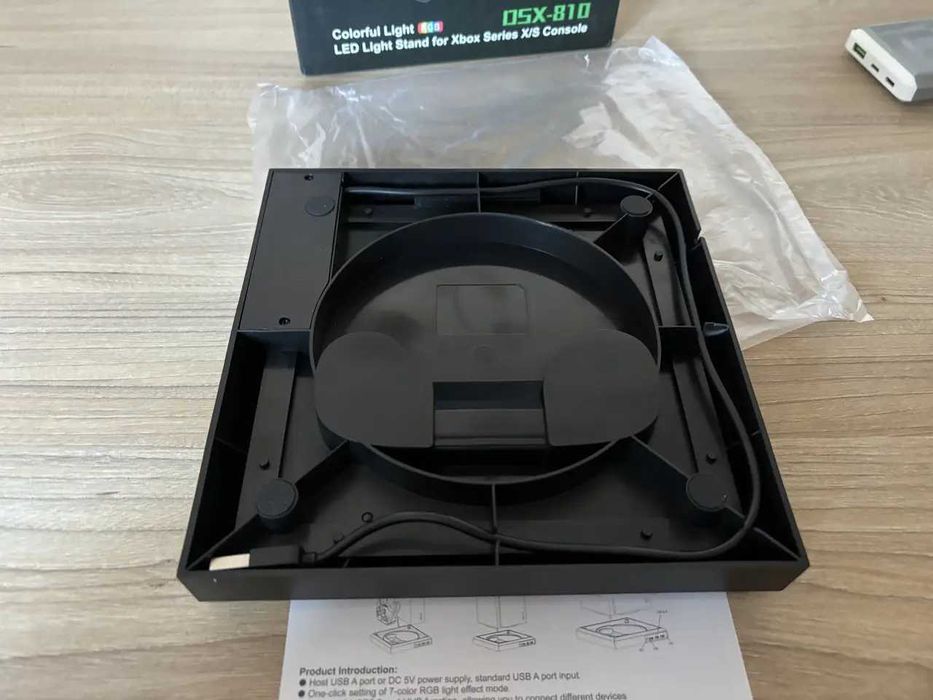 Док станция для XBOX Series X/S DSX-810, RGB подсветка, подставка