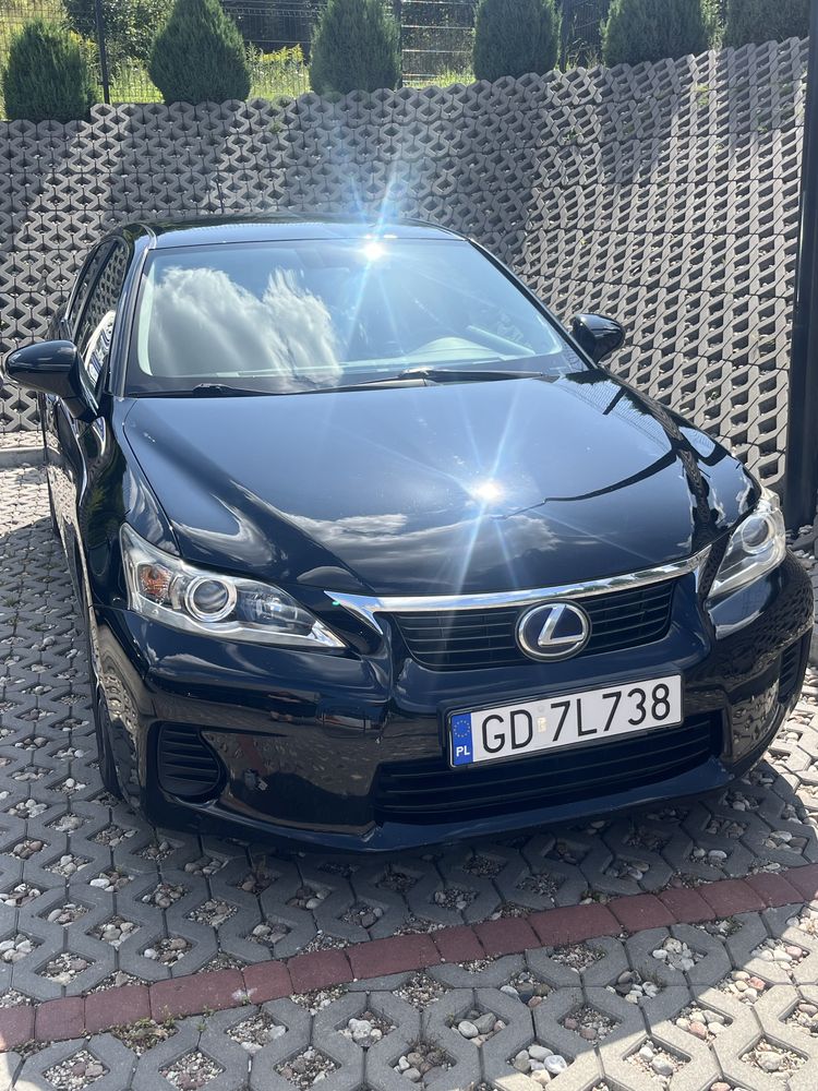 Lexus Ct200h 2011